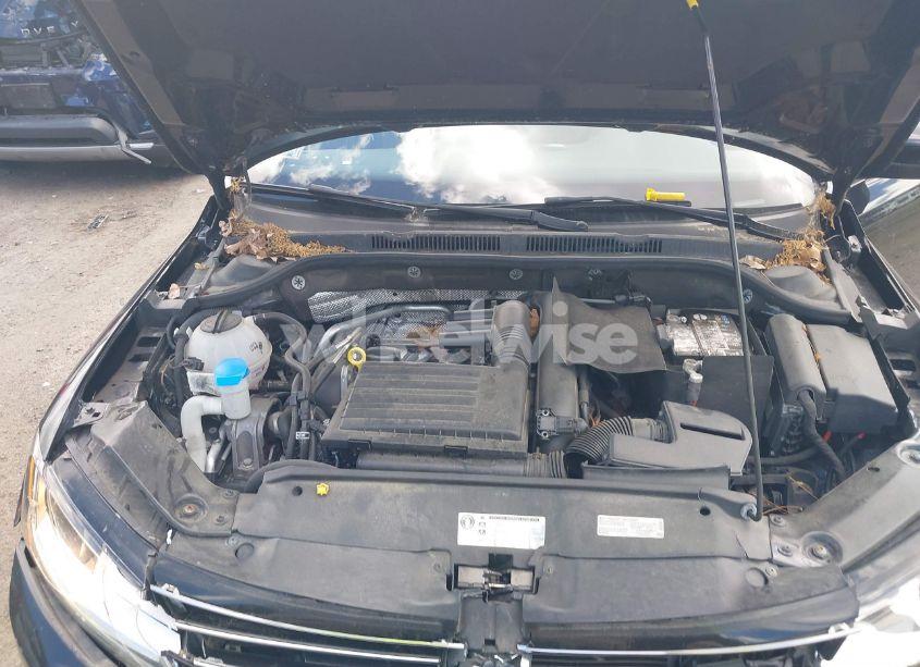 Photo 10 of 2017 Volkswagen Jetta 1.4T S (VIN 3VW2B7AJ5HM298778)