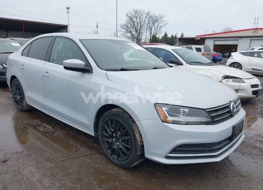 2017 Volkswagen Jetta 1.4T S (VIN 3VW2B7AJ5HM324151) main photo