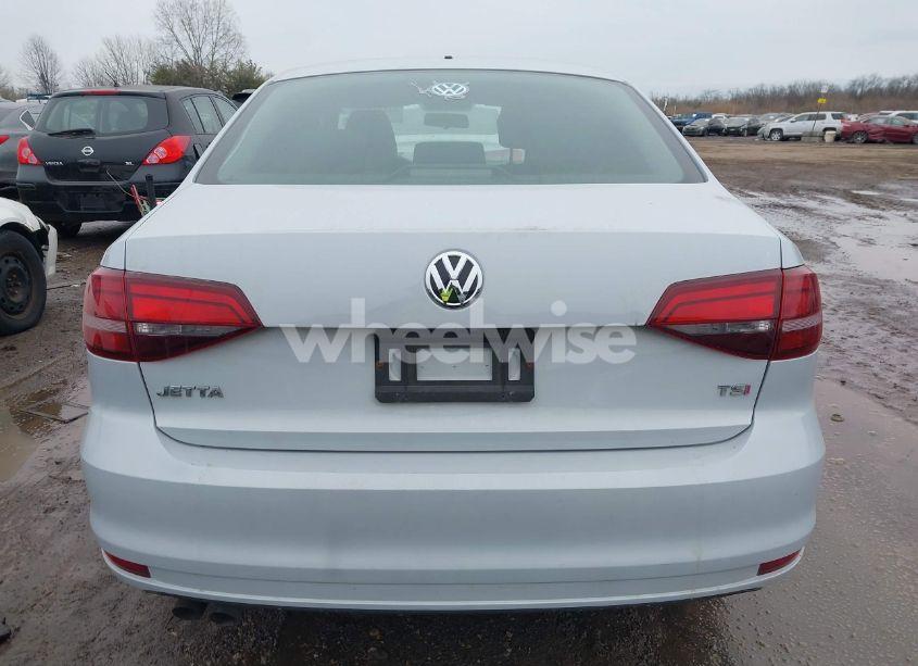 Photo 16 of 2017 Volkswagen Jetta 1.4T S (VIN 3VW2B7AJ5HM324151)