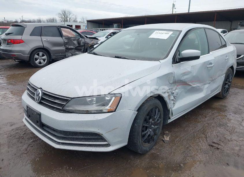 Photo 2 of 2017 Volkswagen Jetta 1.4T S (VIN 3VW2B7AJ5HM324151)