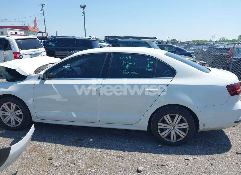 Photo 15 of 2017 Volkswagen Jetta 1.4T S (VIN 3VW2B7AJ5HM332931)