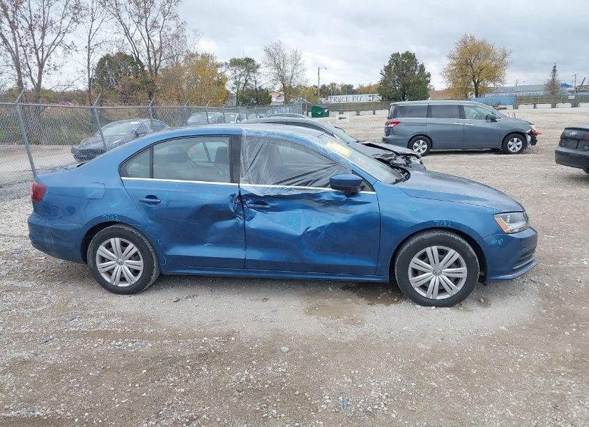 Photo 13 of 2017 Volkswagen Jetta 1.4T S (VIN 3VW2B7AJ5HM342200)