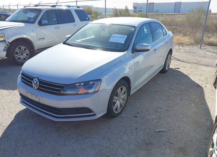 Photo 2 of 2017 Volkswagen Jetta 1.4T S (VIN 3VW2B7AJ5HM347140)