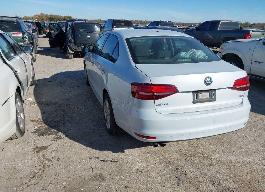 Photo 3 of 2017 Volkswagen Jetta 1.4T S (VIN 3VW2B7AJ5HM347140)