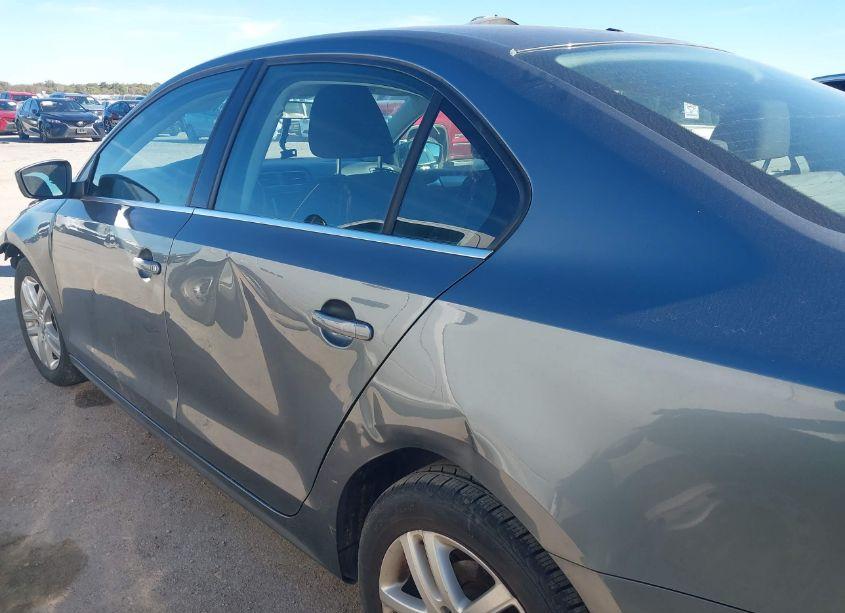 Photo 14 of 2017 Volkswagen Jetta 1.4T S (VIN 3VW2B7AJ5HM353178)