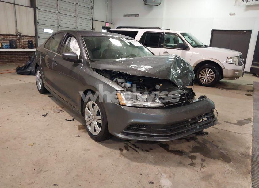 2017 Volkswagen Jetta 1.4T S (VIN 3VW2B7AJ5HM361636) main photo