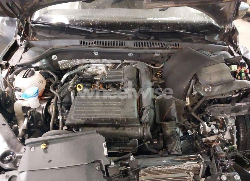 Photo 10 of 2017 Volkswagen Jetta 1.4T S (VIN 3VW2B7AJ5HM361636)