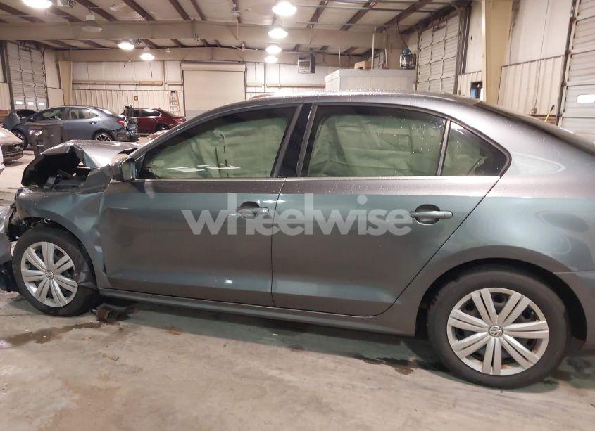 Photo 14 of 2017 Volkswagen Jetta 1.4T S (VIN 3VW2B7AJ5HM361636)