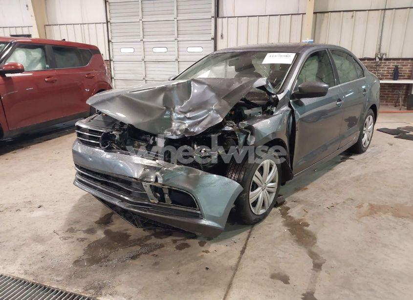 Photo 2 of 2017 Volkswagen Jetta 1.4T S (VIN 3VW2B7AJ5HM361636)