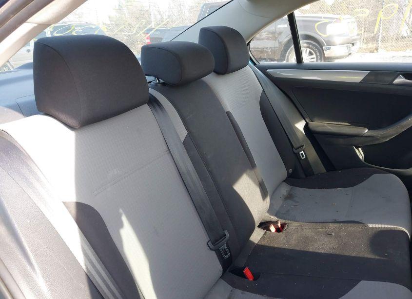 Photo 21 of 2017 Volkswagen Jetta 1.4T S (VIN 3VW2B7AJ5HM378680)