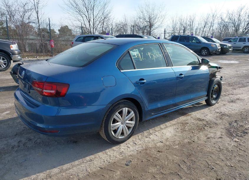 Photo 4 of 2017 Volkswagen Jetta 1.4T S (VIN 3VW2B7AJ5HM378680)