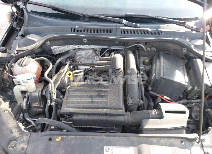 Photo 10 of 2017 Volkswagen Jetta 1.4T S (VIN 3VW2B7AJ6HM252831)