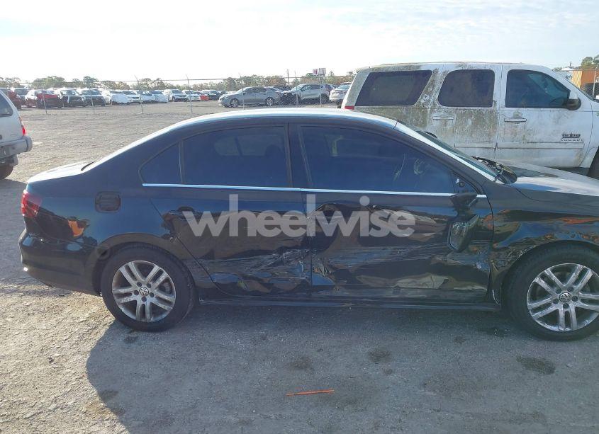 Photo 14 of 2017 Volkswagen Jetta 1.4T S (VIN 3VW2B7AJ6HM252831)