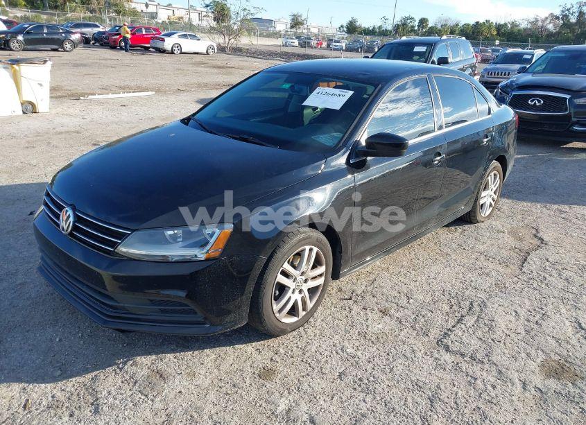 Photo 2 of 2017 Volkswagen Jetta 1.4T S (VIN 3VW2B7AJ6HM252831)