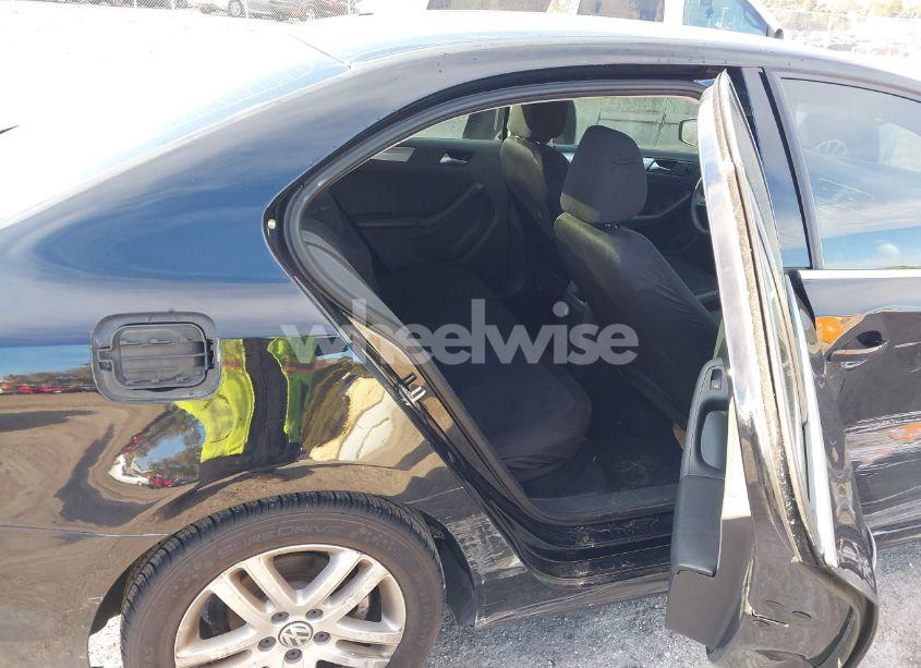 Photo 8 of 2017 Volkswagen Jetta 1.4T S (VIN 3VW2B7AJ6HM252831)