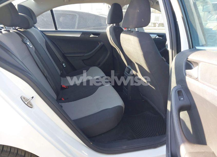 Photo 8 of 2017 Volkswagen Jetta 1.4T S (VIN 3VW2B7AJ6HM282802)