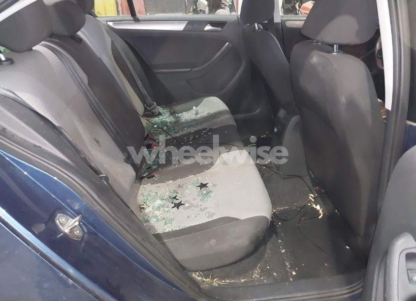 Photo 8 of 2017 Volkswagen Jetta 1.4T S (VIN 3VW2B7AJ6HM297882)