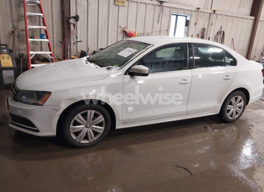 Photo 14 of 2017 Volkswagen Jetta 1.4T S (VIN 3VW2B7AJ6HM312803)