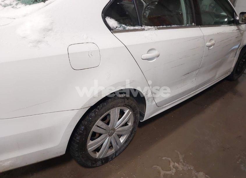 Photo 17 of 2017 Volkswagen Jetta 1.4T S (VIN 3VW2B7AJ6HM312803)