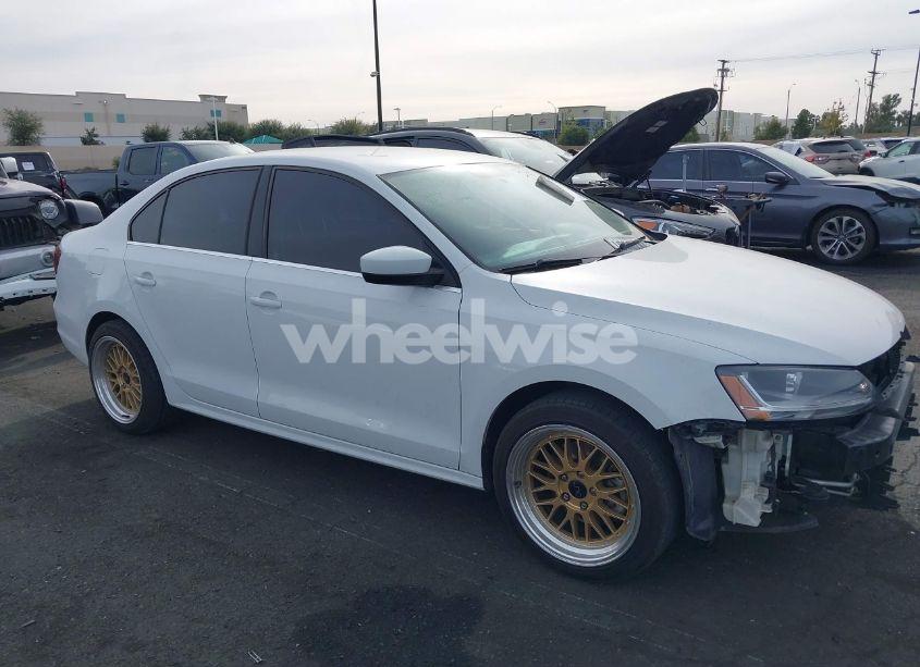 Photo 14 of 2017 Volkswagen Jetta 1.4T S (VIN 3VW2B7AJ6HM319136)