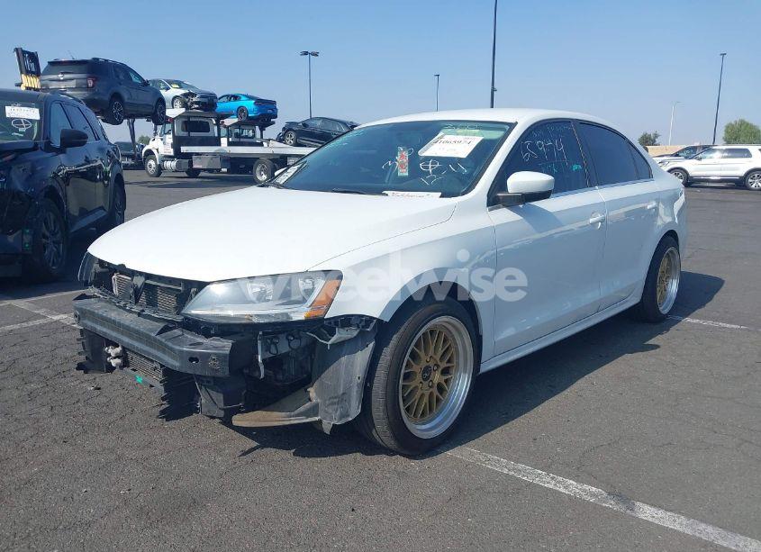 Photo 2 of 2017 Volkswagen Jetta 1.4T S (VIN 3VW2B7AJ6HM319136)