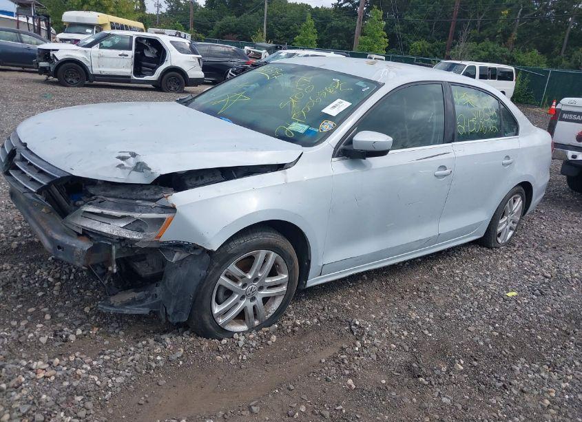 Photo 2 of 2017 Volkswagen Jetta 1.4T S (VIN 3VW2B7AJ6HM320772)