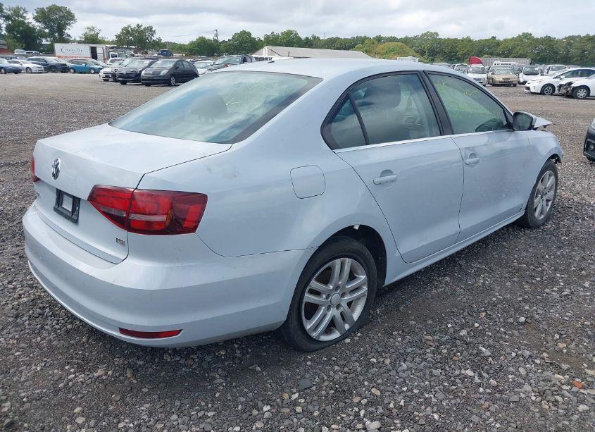 Photo 4 of 2017 Volkswagen Jetta 1.4T S (VIN 3VW2B7AJ6HM320772)