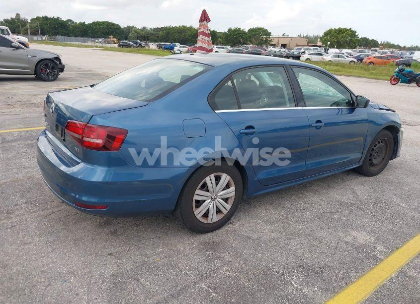 Photo 4 of 2017 Volkswagen Jetta 1.4T S (VIN 3VW2B7AJ6HM331383)