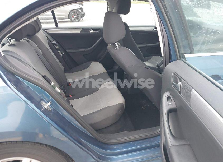 Photo 8 of 2017 Volkswagen Jetta 1.4T S (VIN 3VW2B7AJ6HM331383)