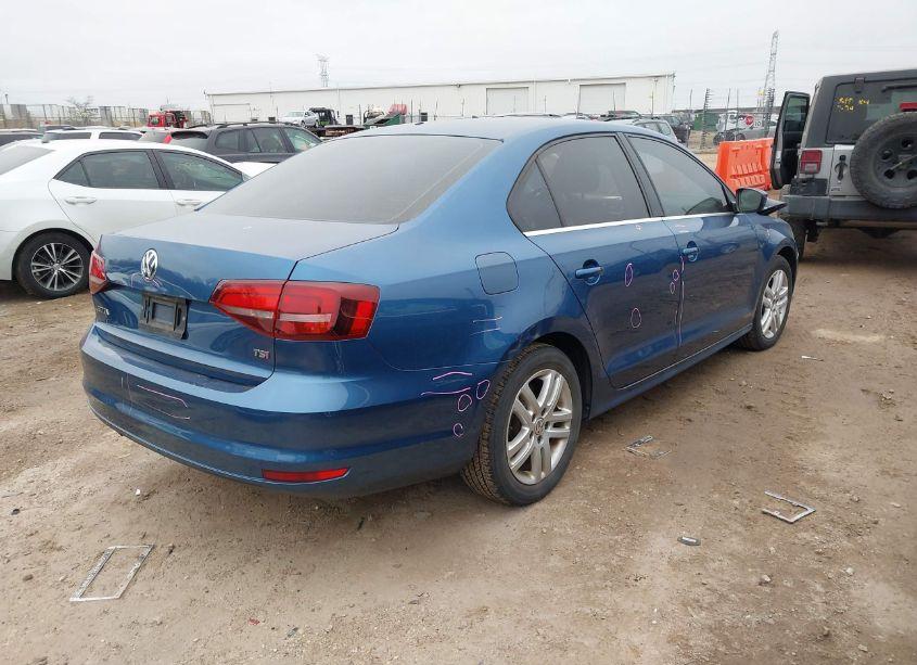Photo 4 of 2017 Volkswagen Jetta 1.4T S (VIN 3VW2B7AJ6HM344599)