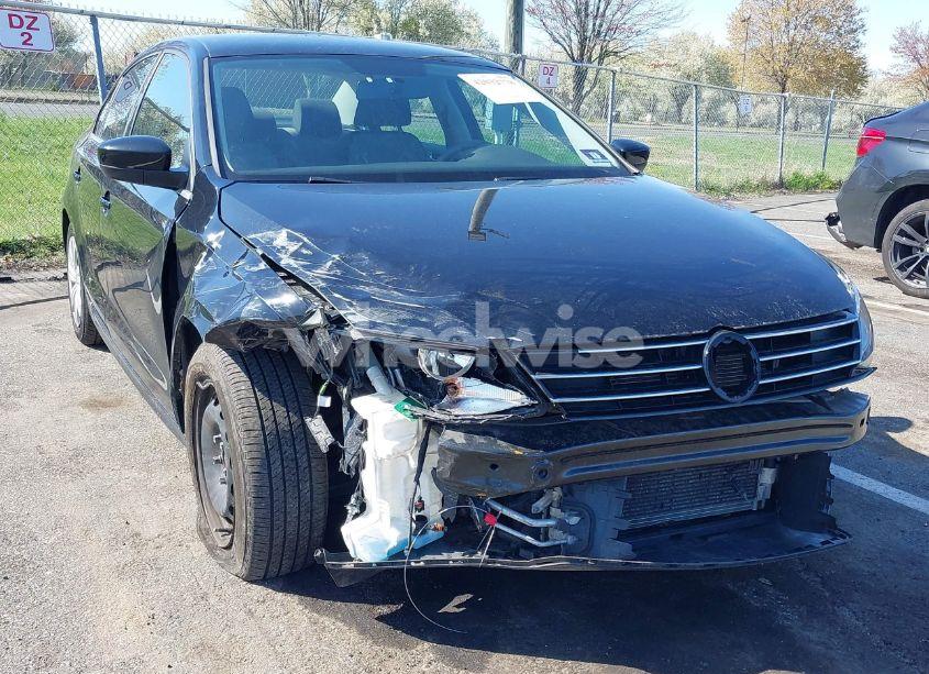 Photo 6 of 2017 Volkswagen Jetta 1.4T S (VIN 3VW2B7AJ6HM349334)