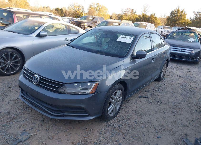 Photo 2 of 2017 Volkswagen Jetta 1.4T S (VIN 3VW2B7AJ6HM373021)