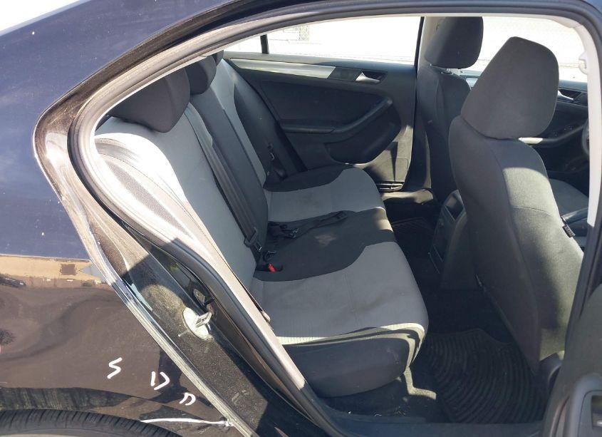 Photo 8 of 2017 Volkswagen Jetta 1.4T S (VIN 3VW2B7AJ6HM384813)