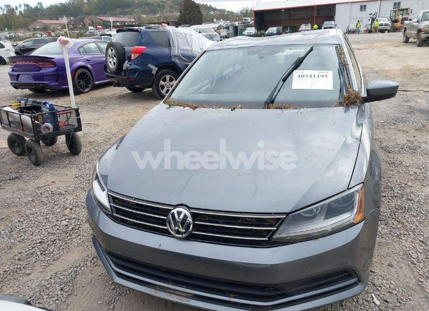 Photo 12 of 2017 Volkswagen Jetta 1.4T S (VIN 3VW2B7AJ6HM392877)
