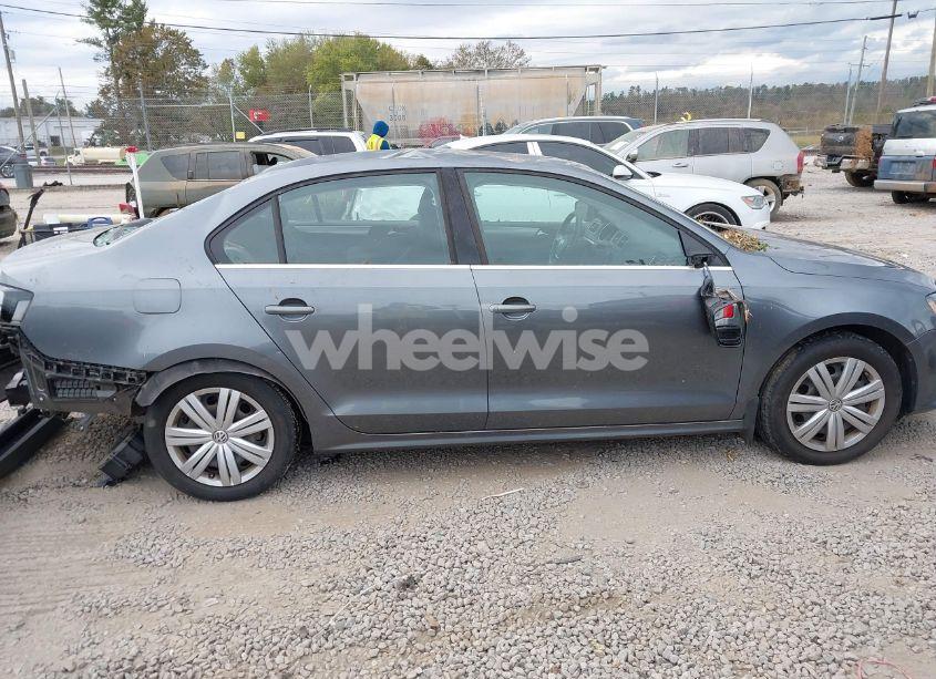 Photo 13 of 2017 Volkswagen Jetta 1.4T S (VIN 3VW2B7AJ6HM392877)