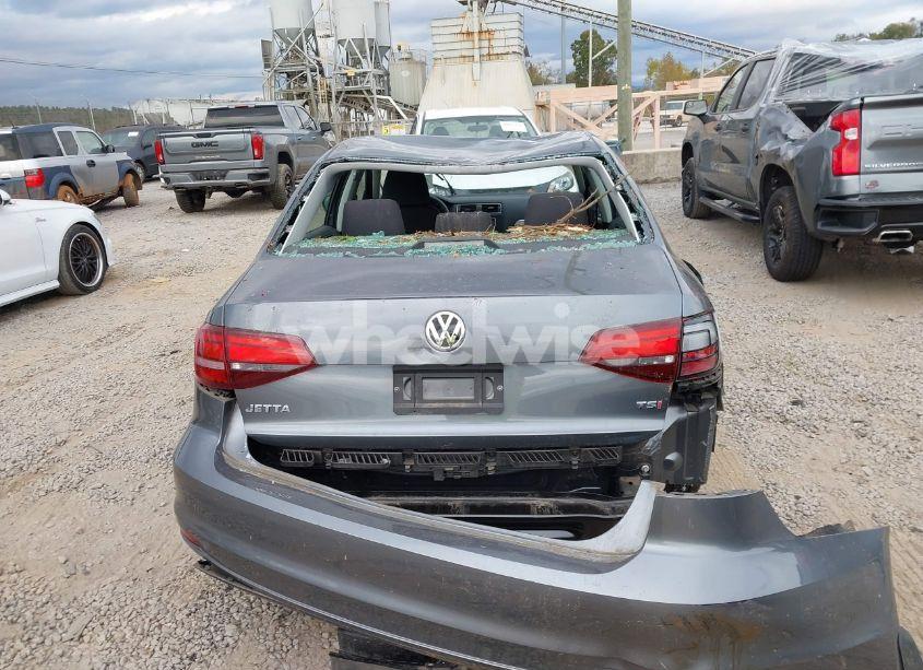 Photo 16 of 2017 Volkswagen Jetta 1.4T S (VIN 3VW2B7AJ6HM392877)