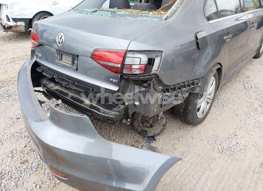 Photo 18 of 2017 Volkswagen Jetta 1.4T S (VIN 3VW2B7AJ6HM392877)