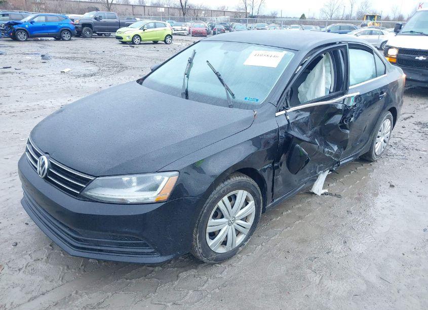 Photo 2 of 2017 Volkswagen Jetta 1.4T S (VIN 3VW2B7AJ6HM410231)