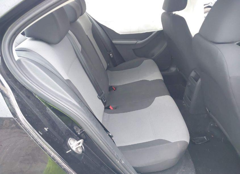 Photo 8 of 2017 Volkswagen Jetta 1.4T S (VIN 3VW2B7AJ6HM410231)