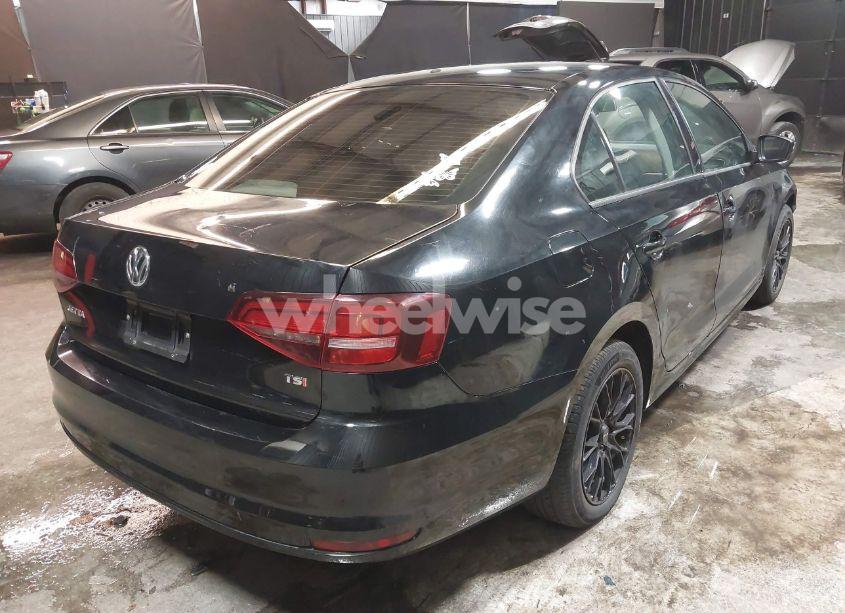 Photo 4 of 2017 Volkswagen Jetta 1.4T S (VIN 3VW2B7AJ7HM205954)