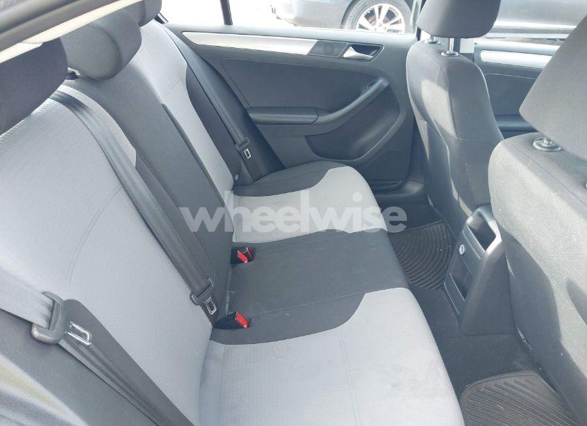 Photo 8 of 2017 Volkswagen Jetta 1.4T S (VIN 3VW2B7AJ7HM251090)