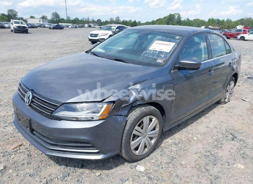 Photo 2 of 2017 Volkswagen Jetta 1.4T S (VIN 3VW2B7AJ7HM264289)