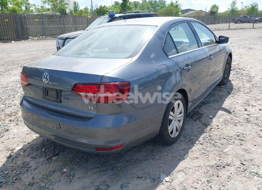 Photo 4 of 2017 Volkswagen Jetta 1.4T S (VIN 3VW2B7AJ7HM264289)