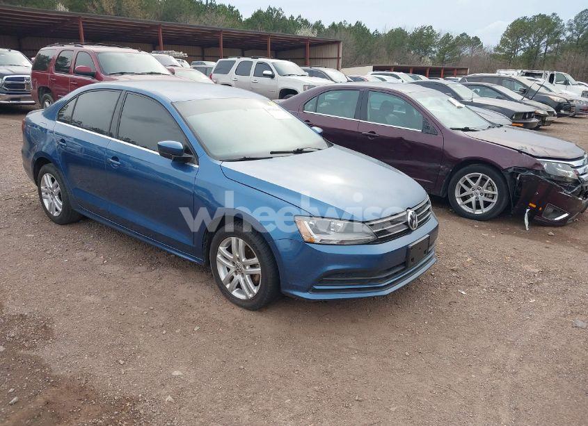 2017 Volkswagen Jetta 1.4T S (VIN 3VW2B7AJ7HM321851) main photo