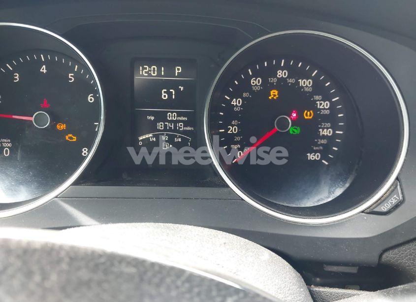 Photo 7 of 2017 Volkswagen Jetta 1.4T S (VIN 3VW2B7AJ7HM321851)