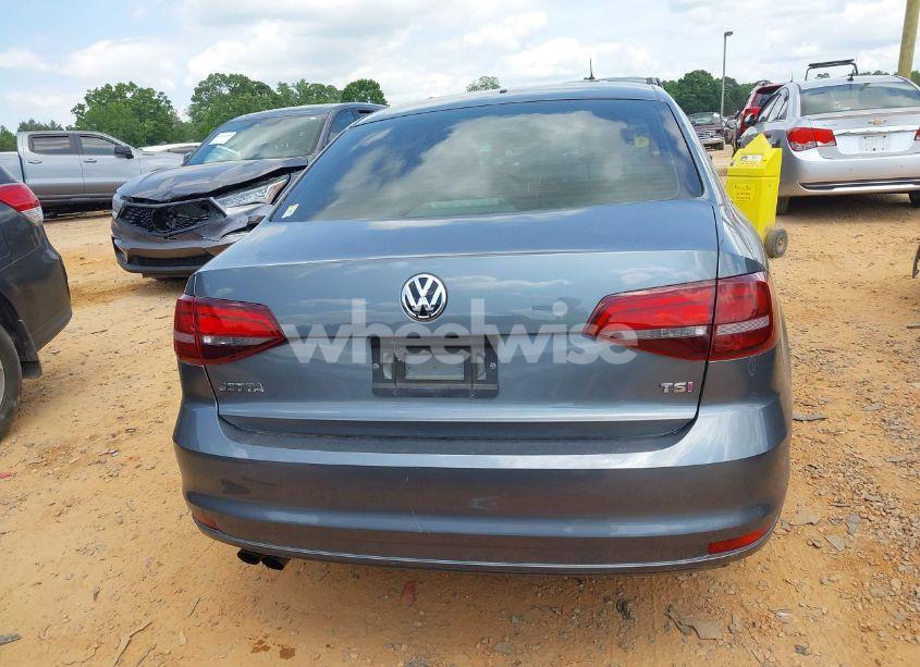 Photo 16 of 2017 Volkswagen Jetta 1.4T S (VIN 3VW2B7AJ7HM329903)