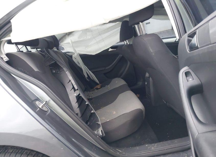 Photo 8 of 2017 Volkswagen Jetta 1.4T S (VIN 3VW2B7AJ7HM332073)