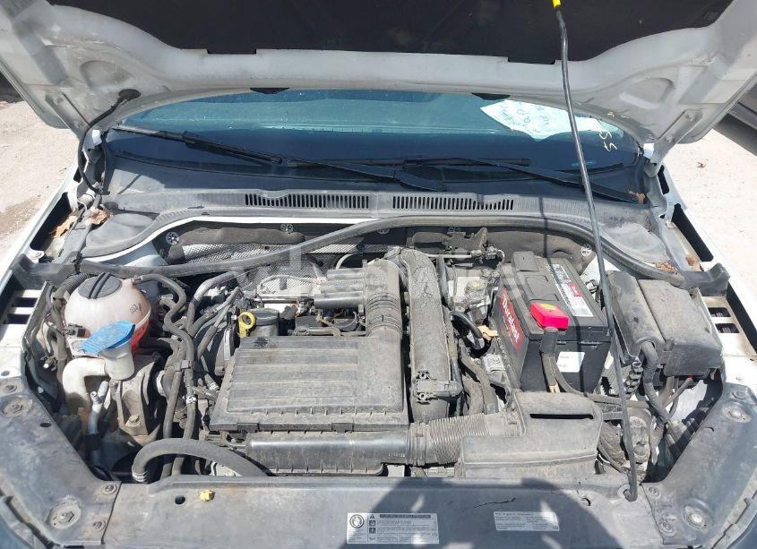 Photo 10 of 2017 Volkswagen Jetta 1.4T S (VIN 3VW2B7AJ7HM344398)