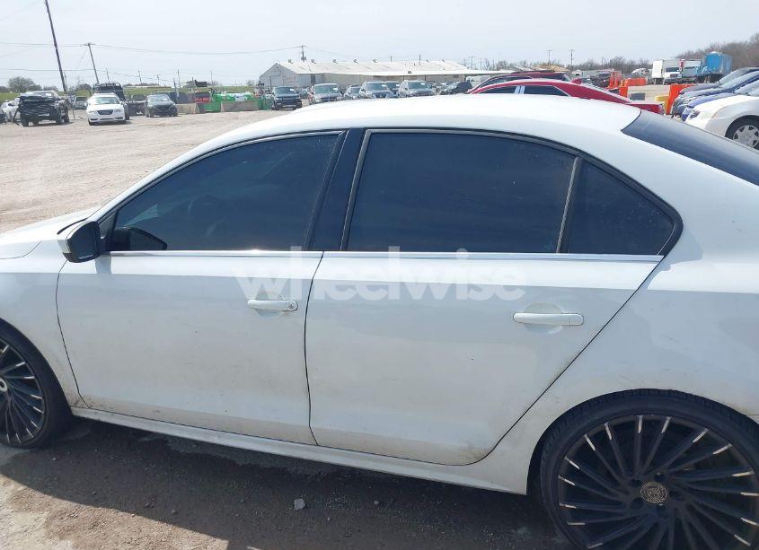 Photo 14 of 2017 Volkswagen Jetta 1.4T S (VIN 3VW2B7AJ7HM344398)