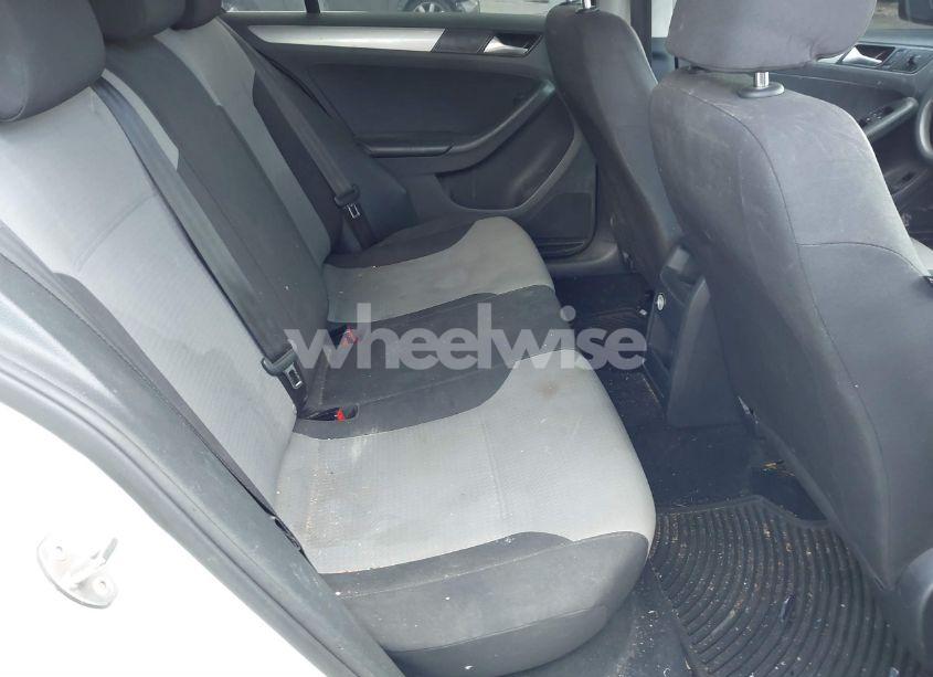 Photo 8 of 2017 Volkswagen Jetta 1.4T S (VIN 3VW2B7AJ7HM344398)